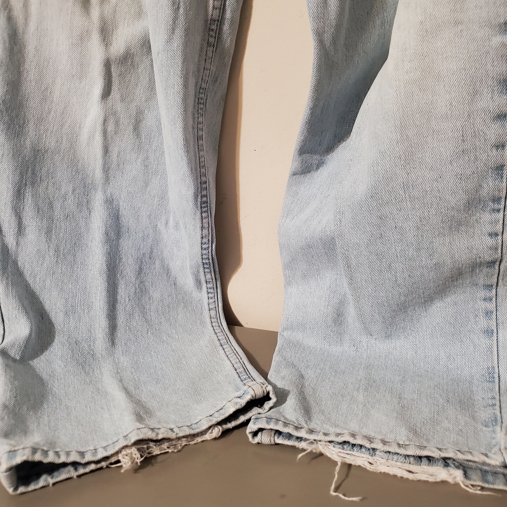 Y2K 90s Levis Silvertab Baggy Mens Light Wash Denim Skater Jeans USA Size 38x32 - Picture 3 of 9